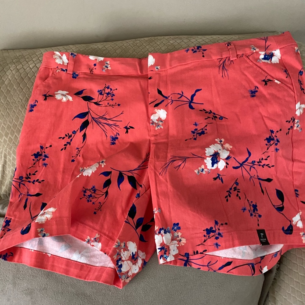 Peach Floral Shorts